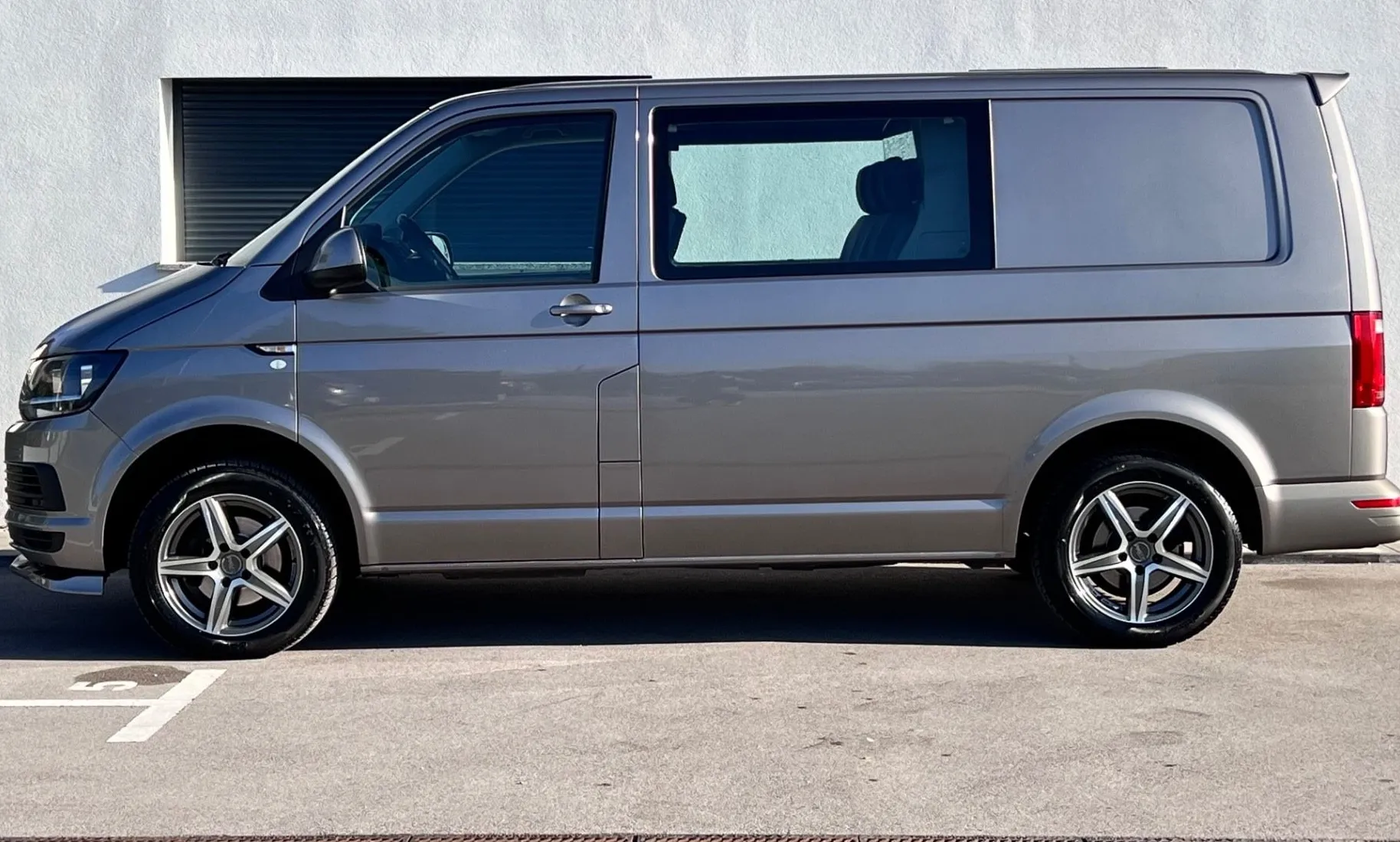 Zunanja slika - Volkswagen Transporter - 2.0 TDI+150KM+SLO+1.LAST+KAMERA... - 4