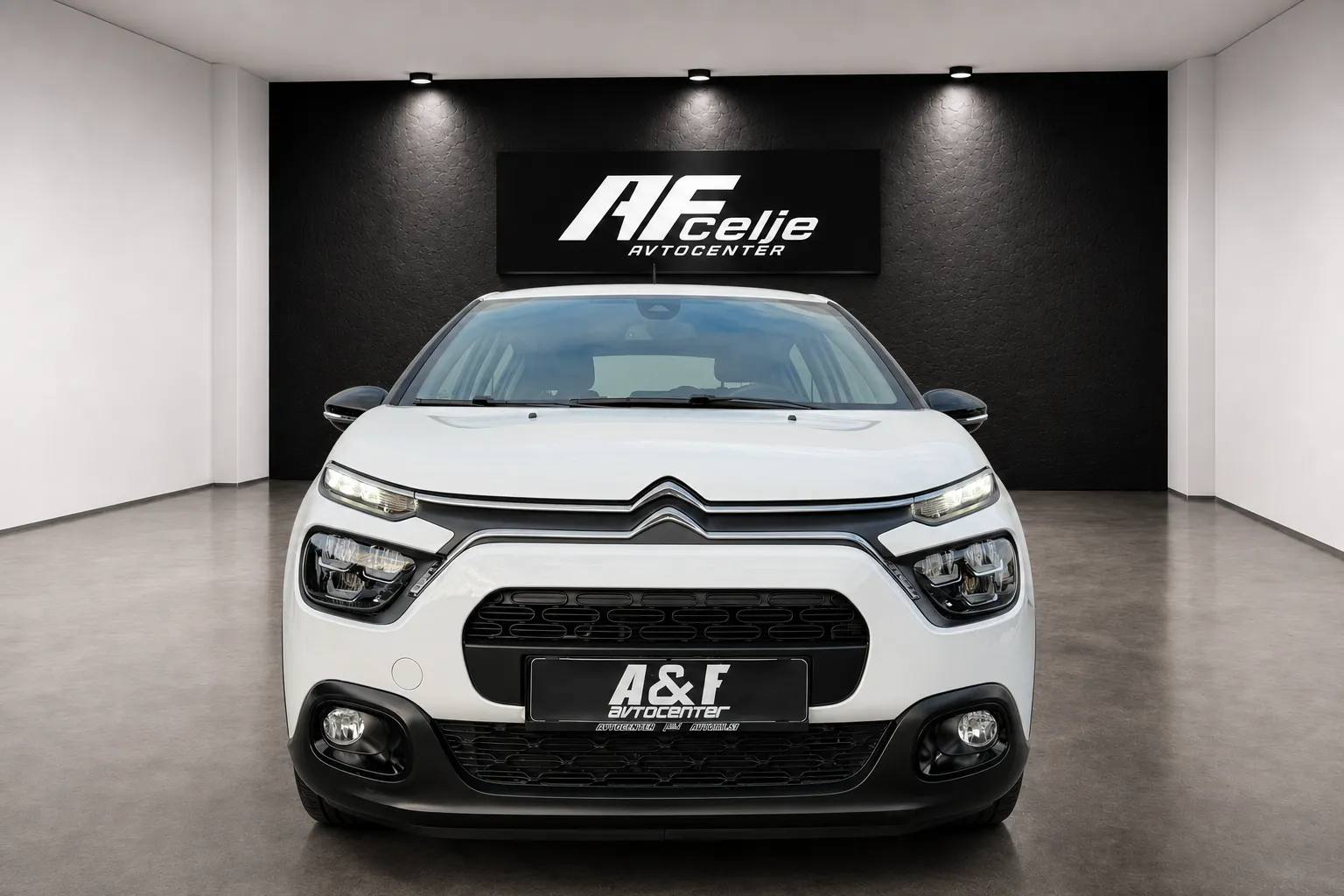 Zunanja slika - Citroën C3 - 1.2-LED-NAVI-57.000km-TEMPOMAT-ODLIČEN- - 2