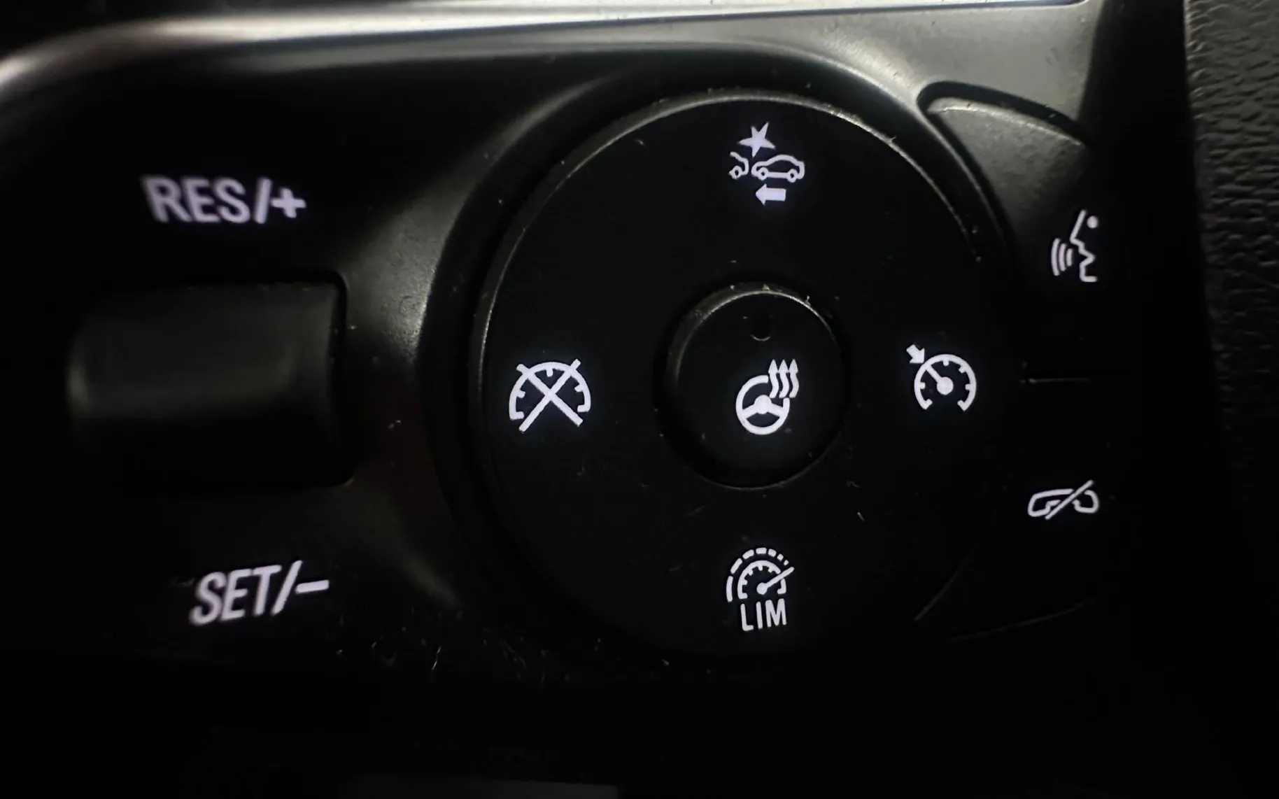 Notranja slika - Opel Insignia - Sports 2.0 CDTi Innovation Avt.NEMŠKI+4ALU.USNJE - 11