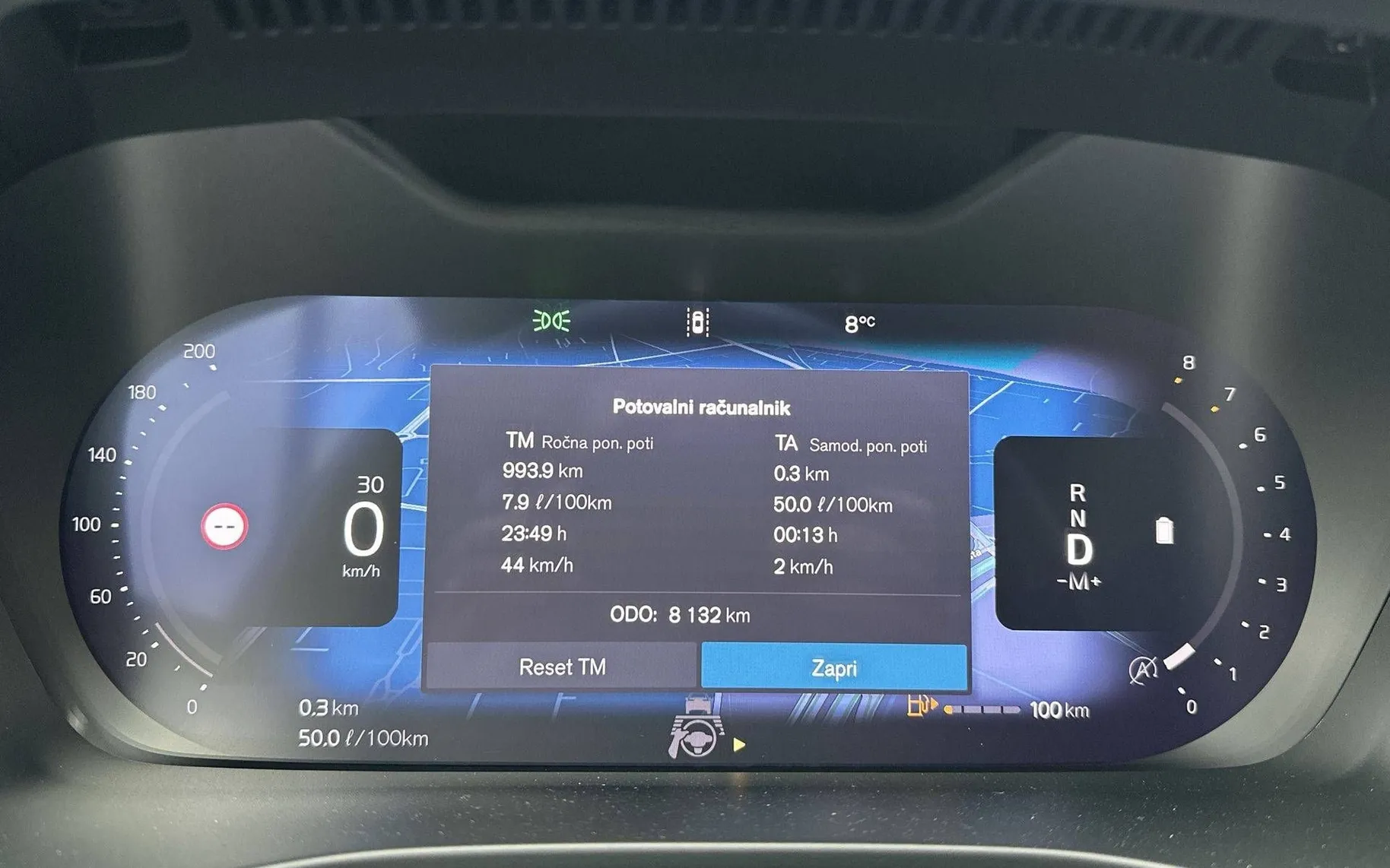 Notranja slika - Volvo XC40 - B3 P Plus Black Edition Avt. - 15