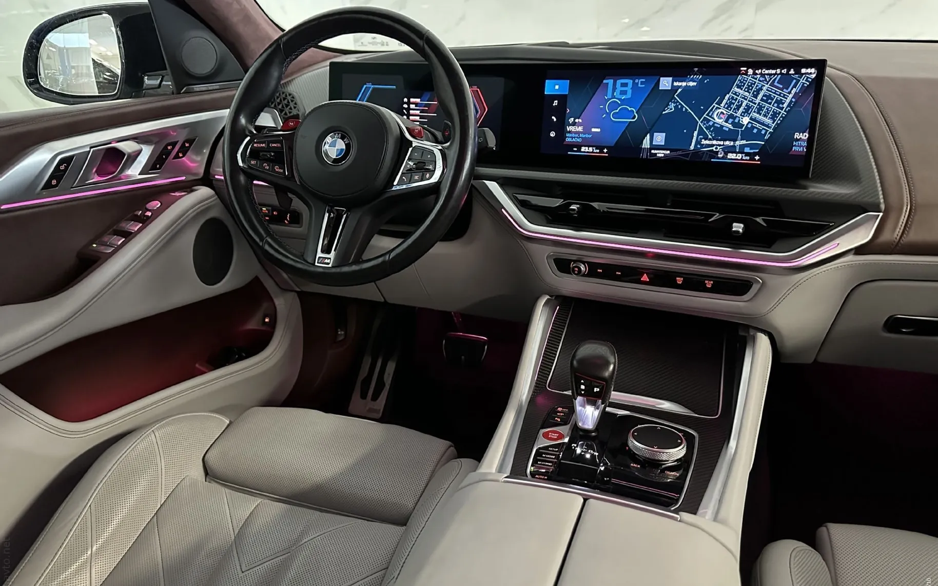 Notranja slika - BMW XM - 4.4|IconicG|SoftC|Masaža|Hlaj|HUD|Harman|ACC|360K - 11