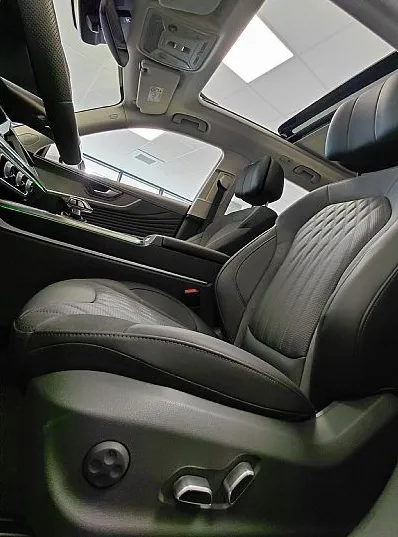 Zunanja slika - Hongqi HS5 - 2.0T AWD - 7