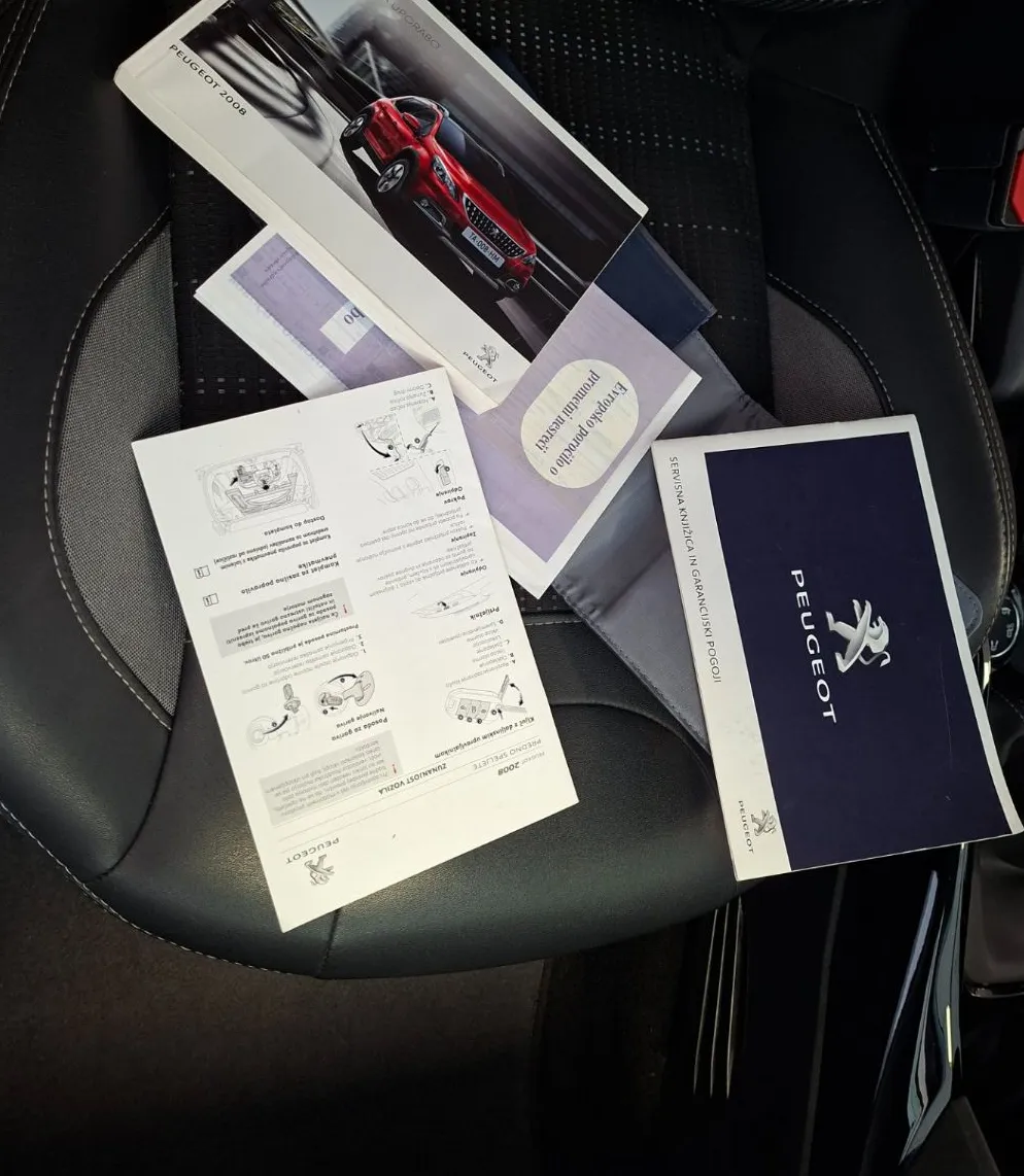 Zunanja slika - Peugeot 2008 - 1.2 PureTech 110 S S Allure-1.LASTNIK-SLO-ODLIČEN- - 19
