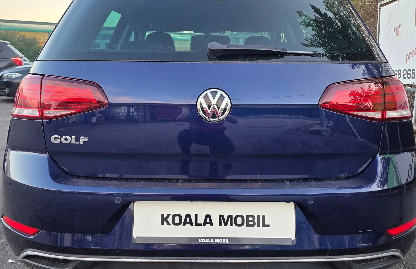 Zunanja slika - Volkswagen Golf - 1.0 TSI BMT ALU PLATIŠČA-ZASLON-1.LASTNIK-KOT NOV - 5