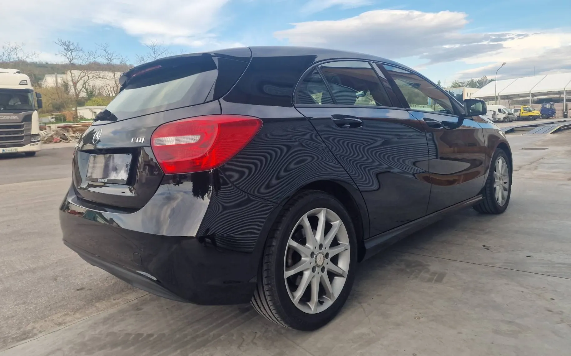 Zunanja slika - Mercedes-Benz A-Razred - A 180 CDI 1.LASTNIK KOT NOV SERVISIRAN NA MERC... - 2