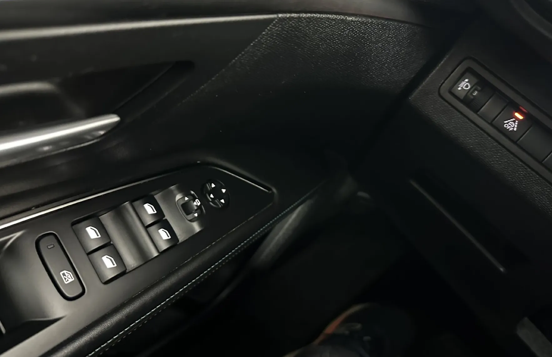 Zunanja slika - Peugeot 5008 - 1.2 PureTech 130 S S Allure Avt.KAMERA.LED.USNJE - 15