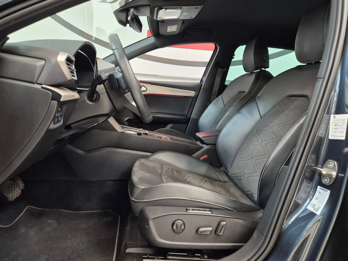 Zunanja slika - Seat Leon - SP XC 1.5 eTSI DSG 110kW(150KM) - 5
