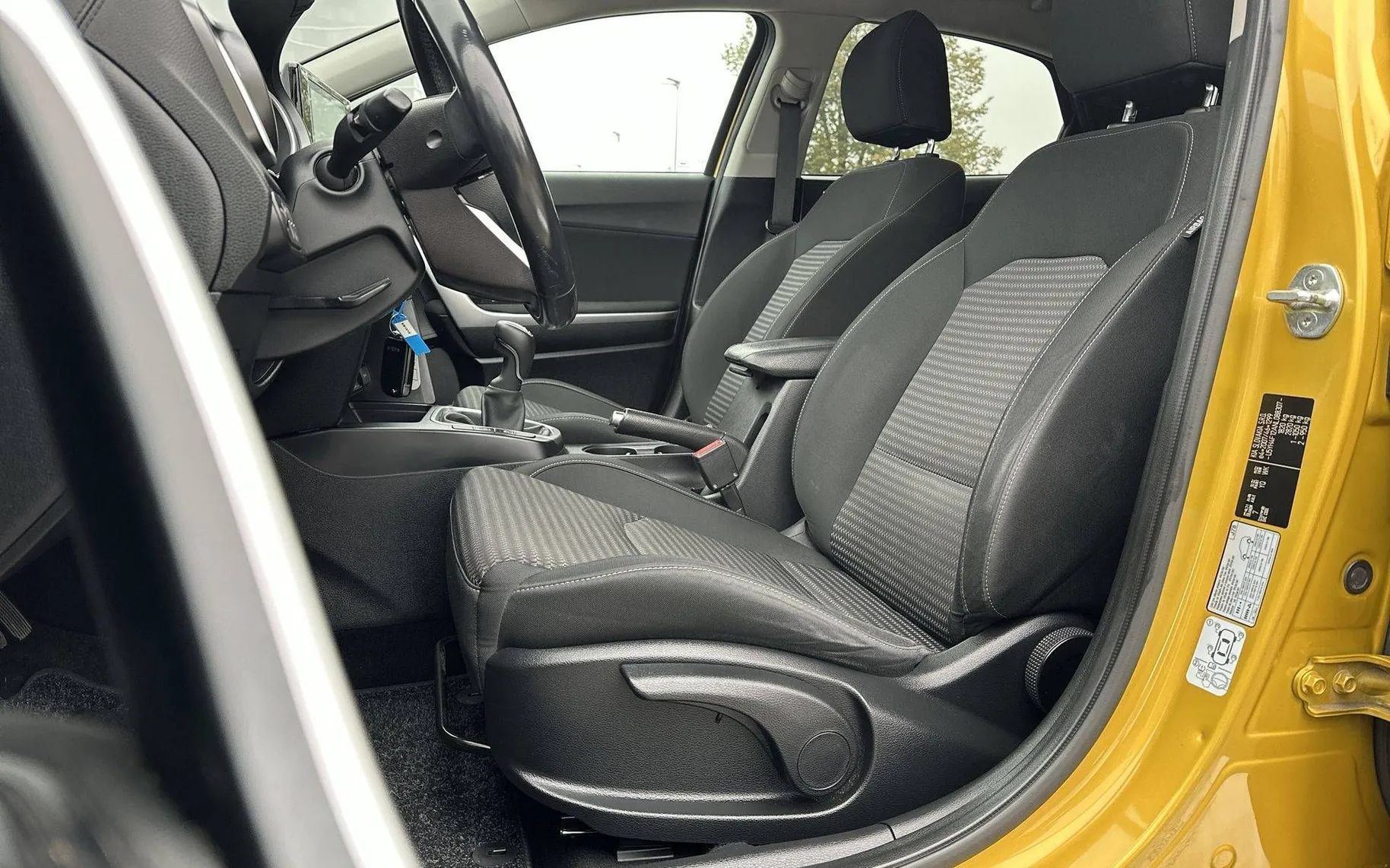Notranja slika - KIA XCeed - 1.0 T-GDI PRIME - 10