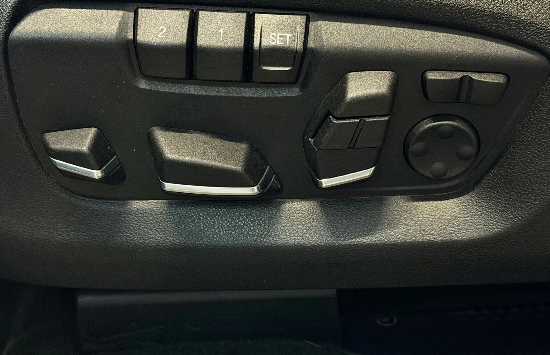 Zunanja slika - BMW X5 - serija : XDRIVE - PANO - HUD - GRET. SED. - KLJUKA - KAME - 19