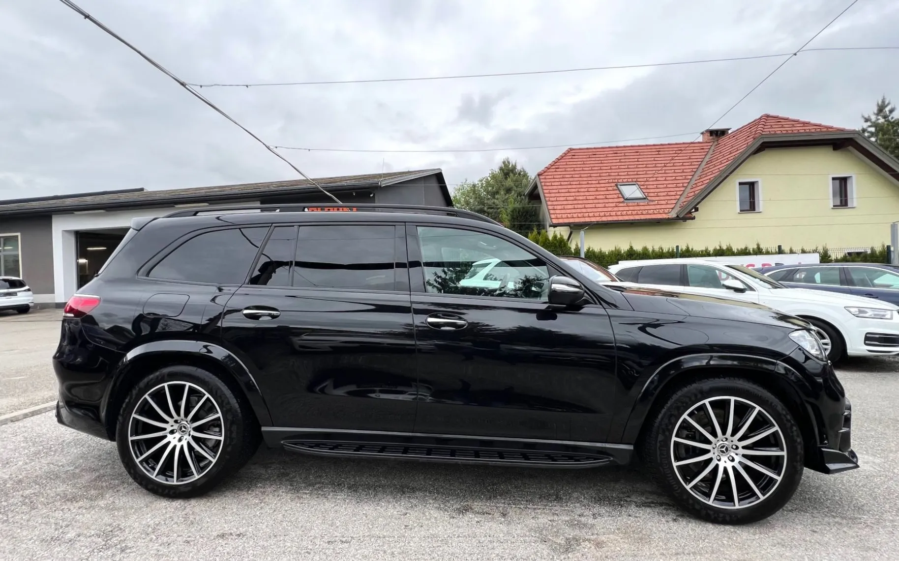 Zunanja slika - Mercedes-Benz GLS-Razred - GLS 400 d 4MATIC AMG NIGHT ACC LED 6 SEDEŽEV PANO - 5
