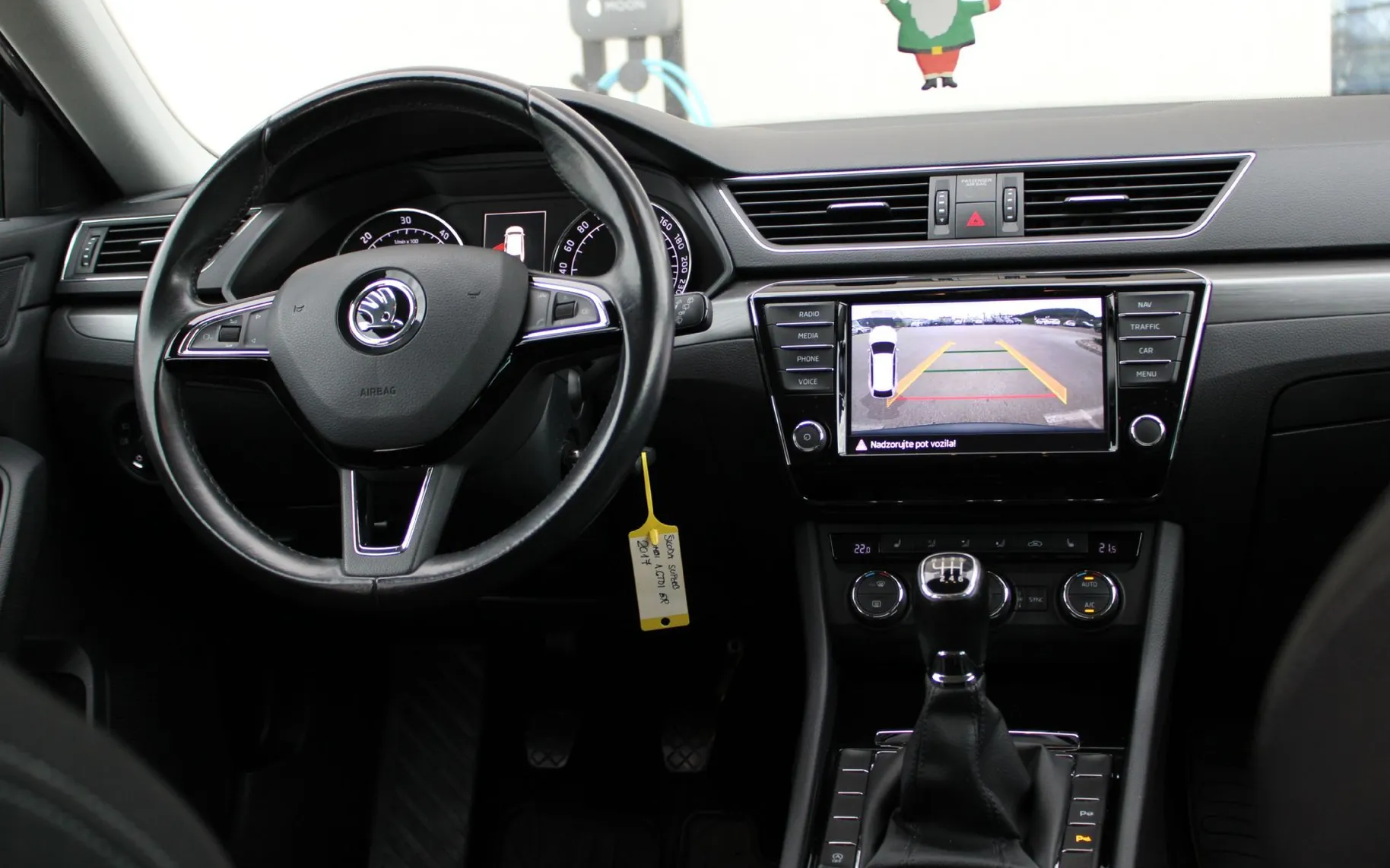 Zunanja slika - Škoda Superb - 1.6 TDI Style Combi 88 kW NAVI TEMPO GRET SED KAM - 8