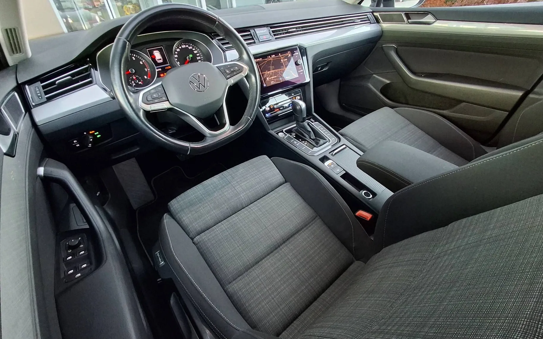 Zunanja slika - VW Passat - 1.5 TSI BMT Elegance avt. 110kW DECEMBRSKA AKCIJA. - 8