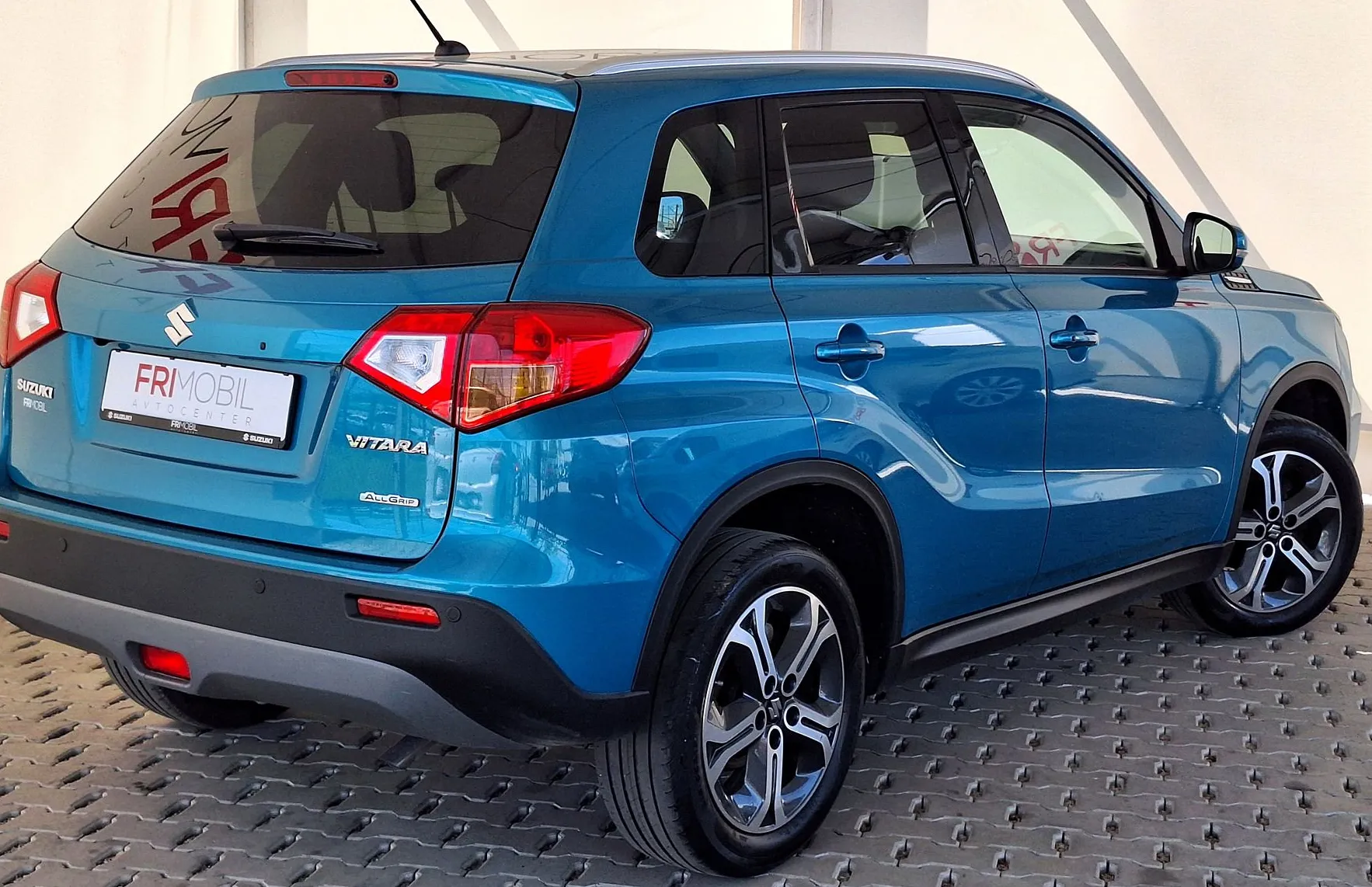 Zunanja slika - Suzuki Vitara - AllGrip 1.6 Elegance •KAMERA•NAVIGACIJA•SLO• - 3