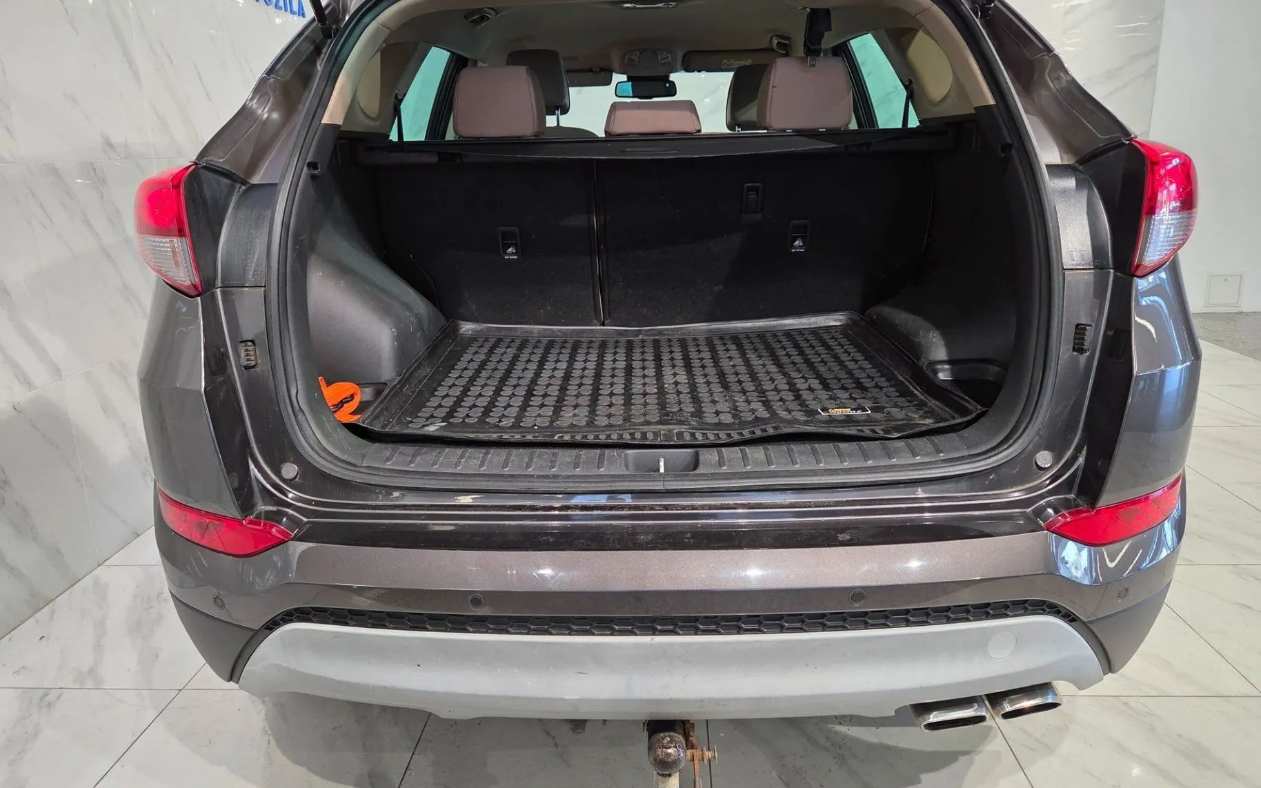 Zunanja slika - Hyundai Tucson - 4WD 2.0 CRDi Slovensko vozilo - Kamera - Kljuka - 6