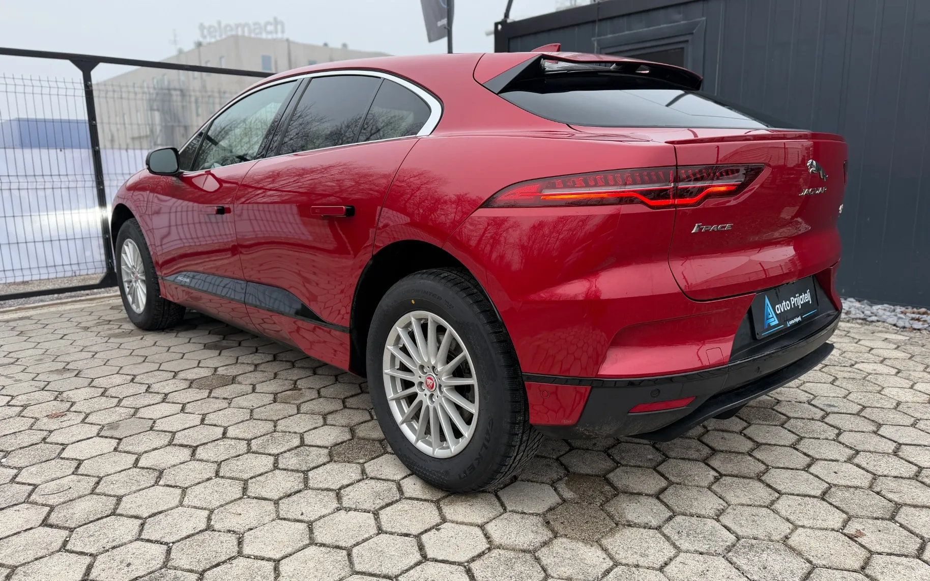 Zunanja slika - Jaguar I-PACE - USNJE | 4WD | NOVA BATER | UGODNO - 15