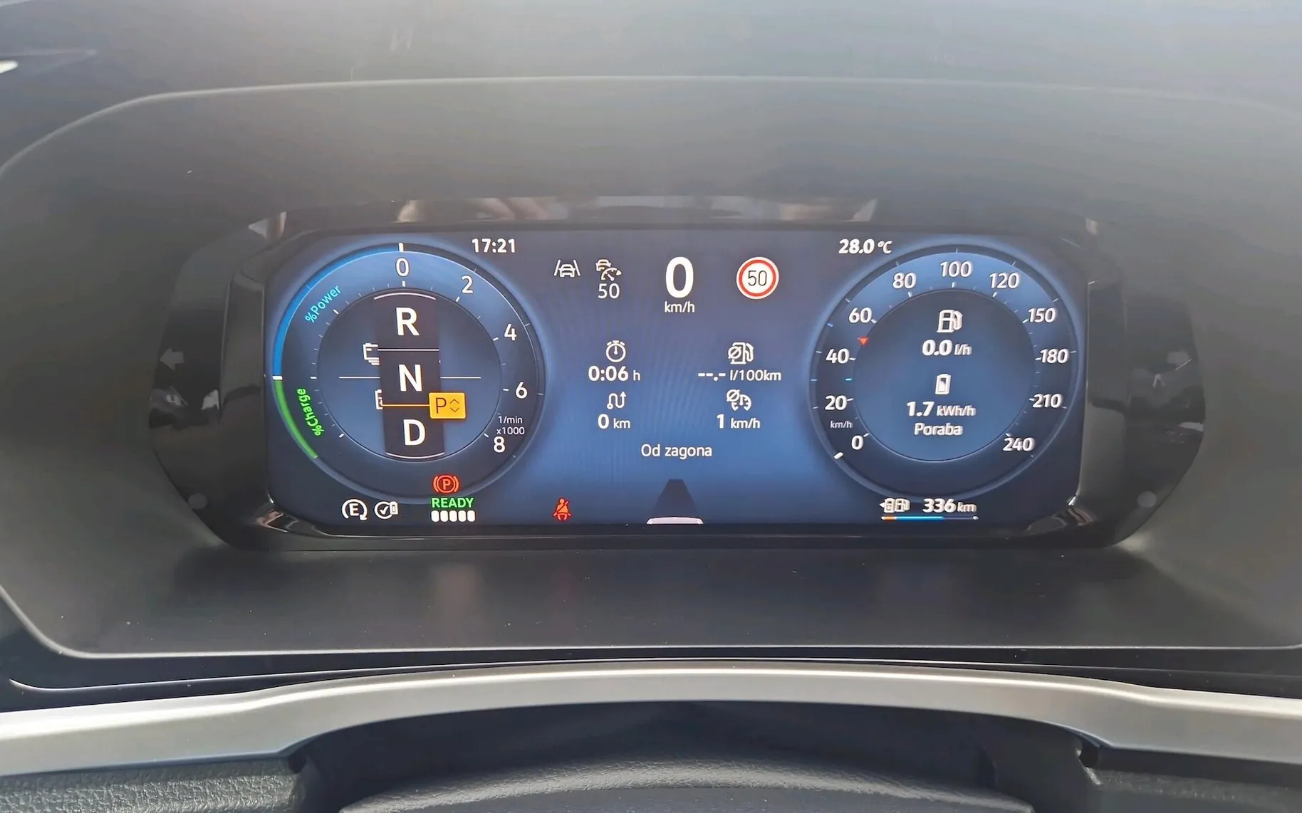 Zunanja slika - Ford Tourneo Connect - 1.5 PHEV-AVT.6-150KM-7XSEDEŽ-SLO-RADAR-F1-NAVI-LE - 18