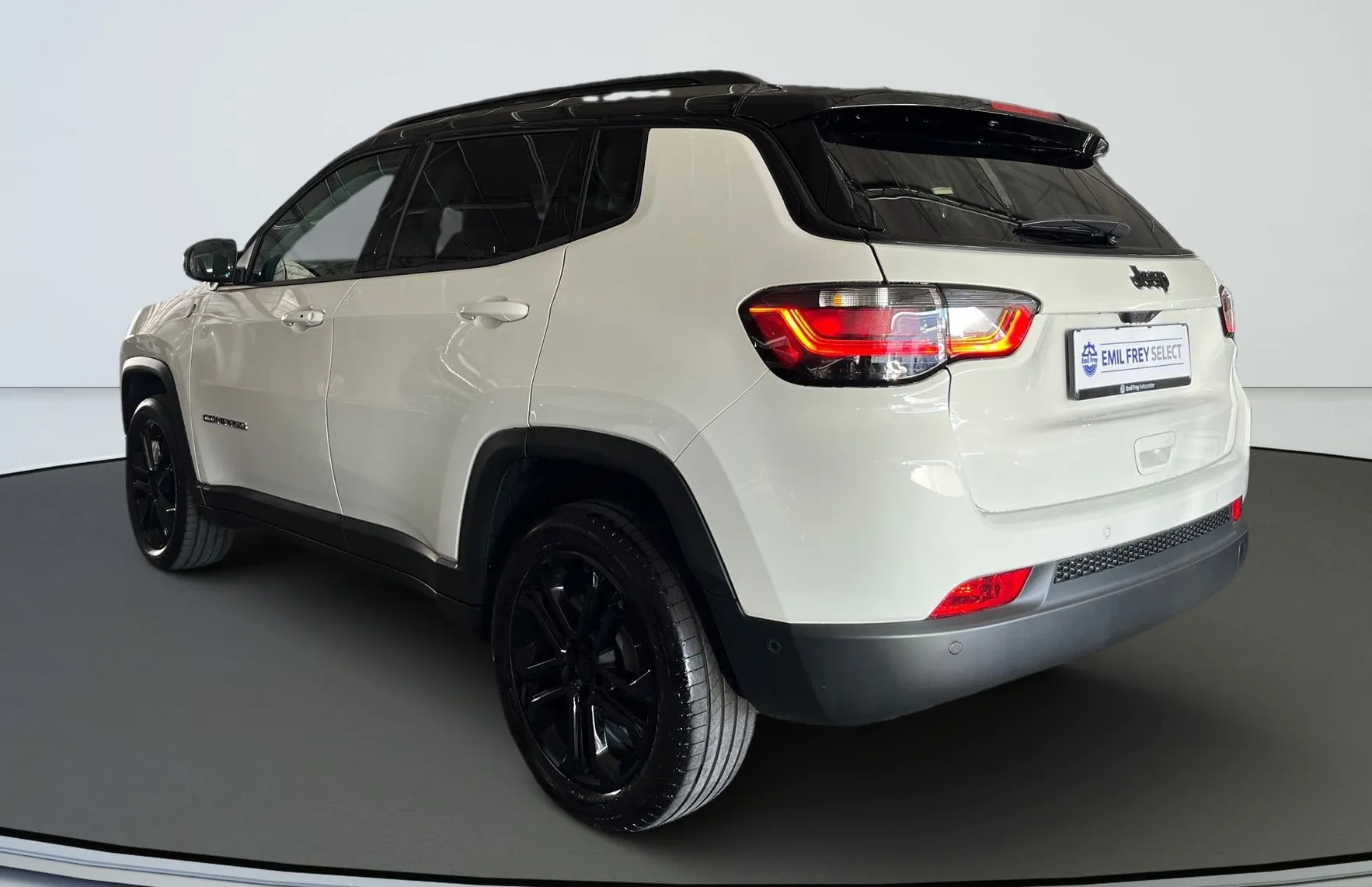Zunanja slika - Jeep Compass - 1.5 T4 e-Hybrid North Star DCT - 4