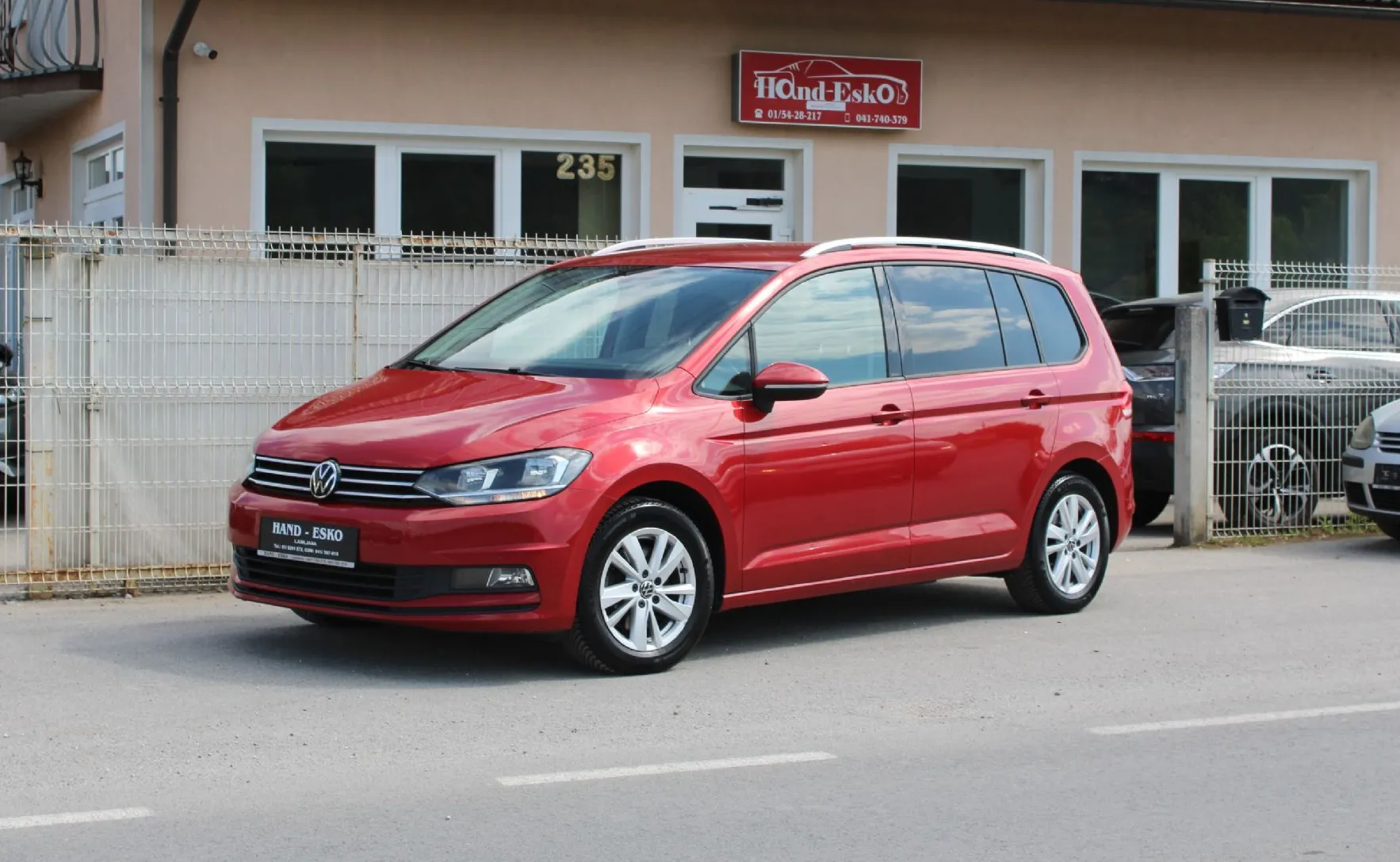 Zunanja slika - Volkswagen Touran - 2.0 TDI BMT Lounge DSG-KAMERA-NAVI-ALU-PDC - 7