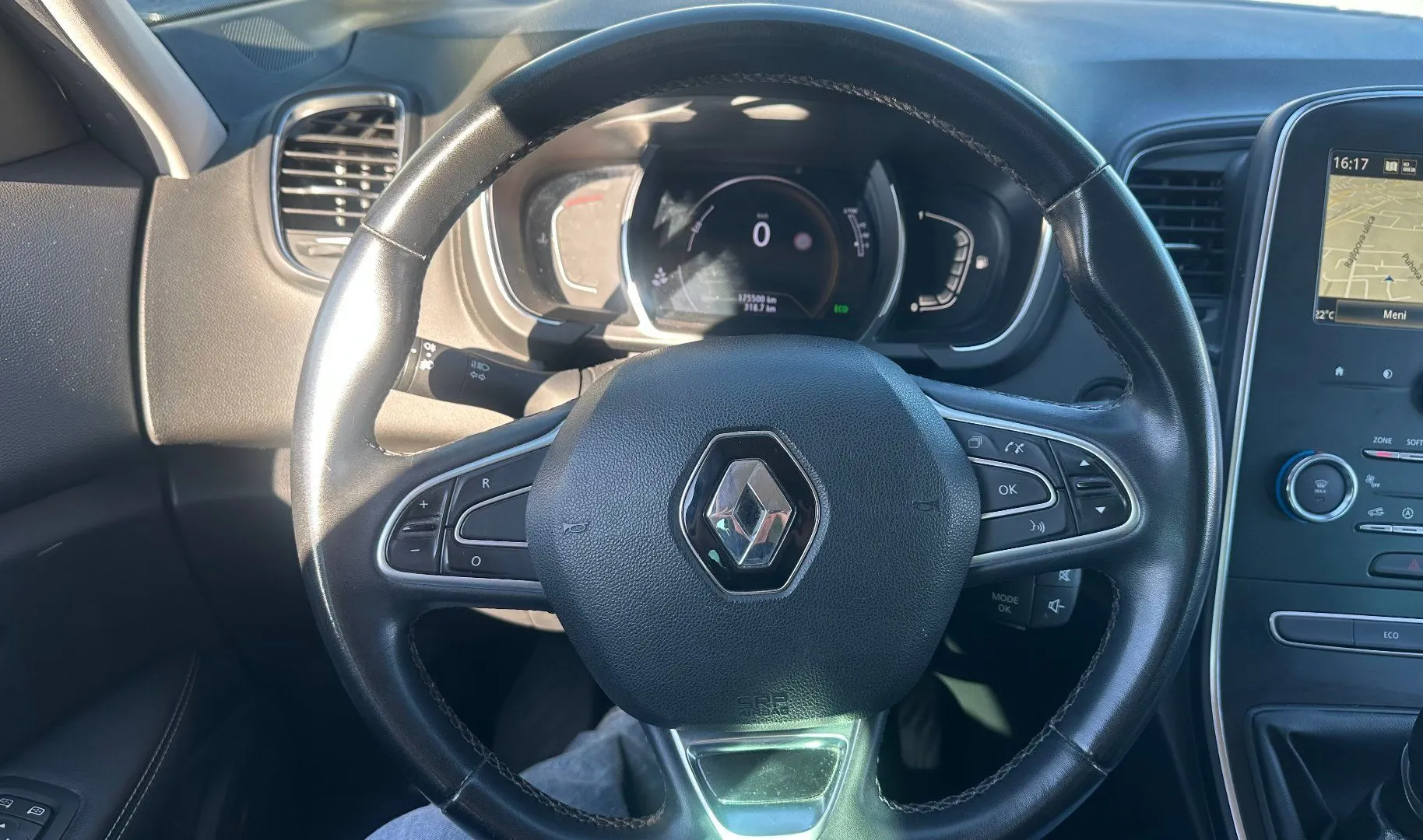 Zunanja slika - Renault Scénic - 1.7 DCI.88 KW NAVI.KLJUKA.VSI SERVISI.. - 6