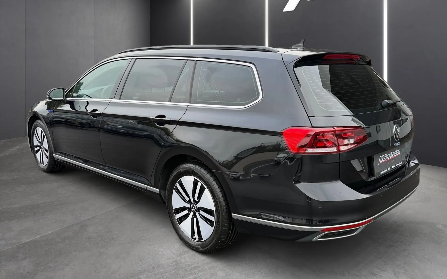 Zunanja slika - Volkswagen Passat Variant - 1.4 GTE- LED-ACC-Mrtvi kot-PDC-Vzvratna kamera - 4
