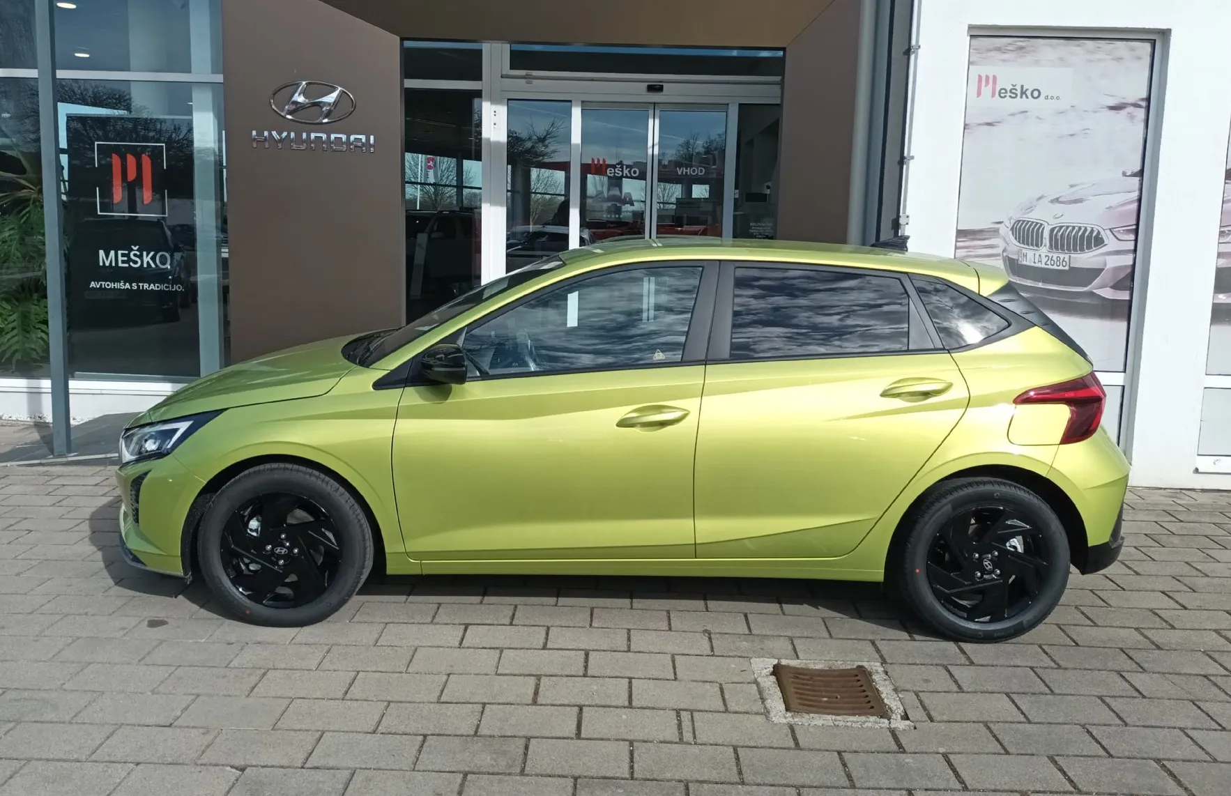 Zunanja slika - Hyundai i20 - 1.0 T-GDI 90 STYLE.BLACK LINE.WIN..RADAR.RG - 3