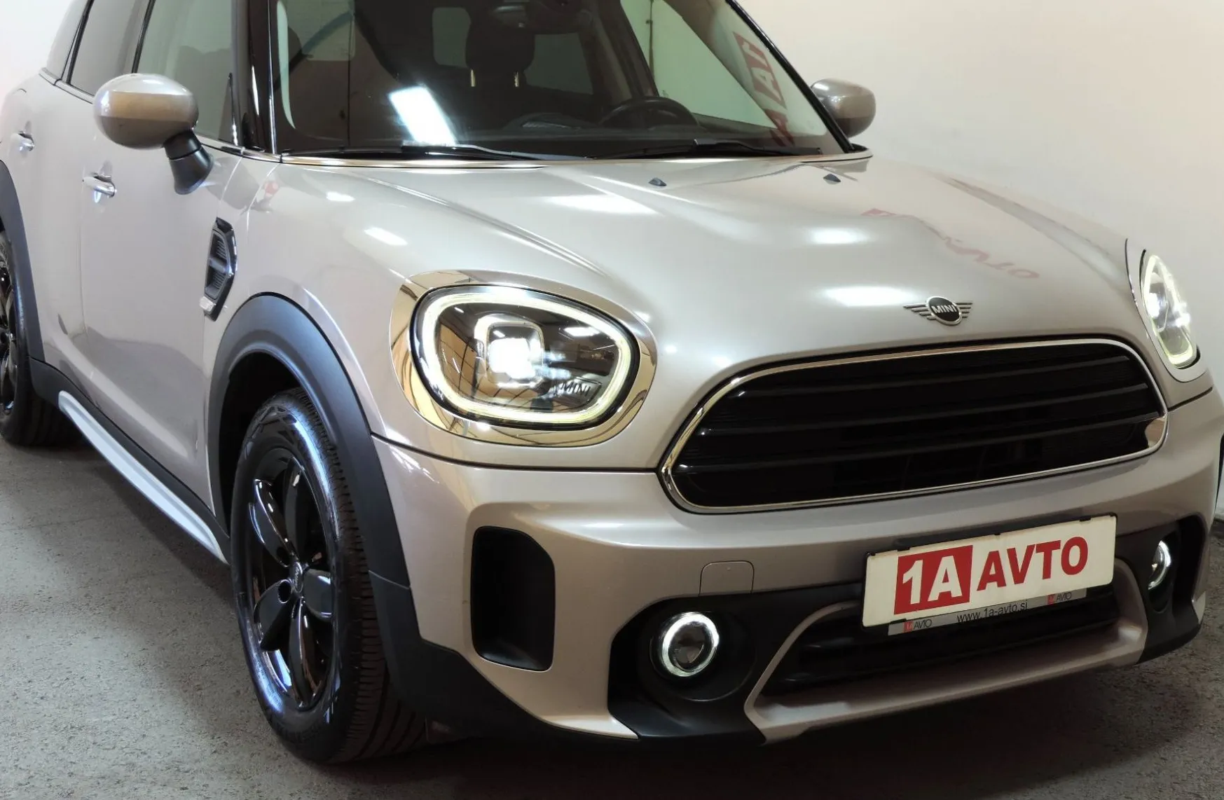 Zunanja slika - MINI Countryman - Cooper D Avt. LED-KAMERA-KEYLESS - 3