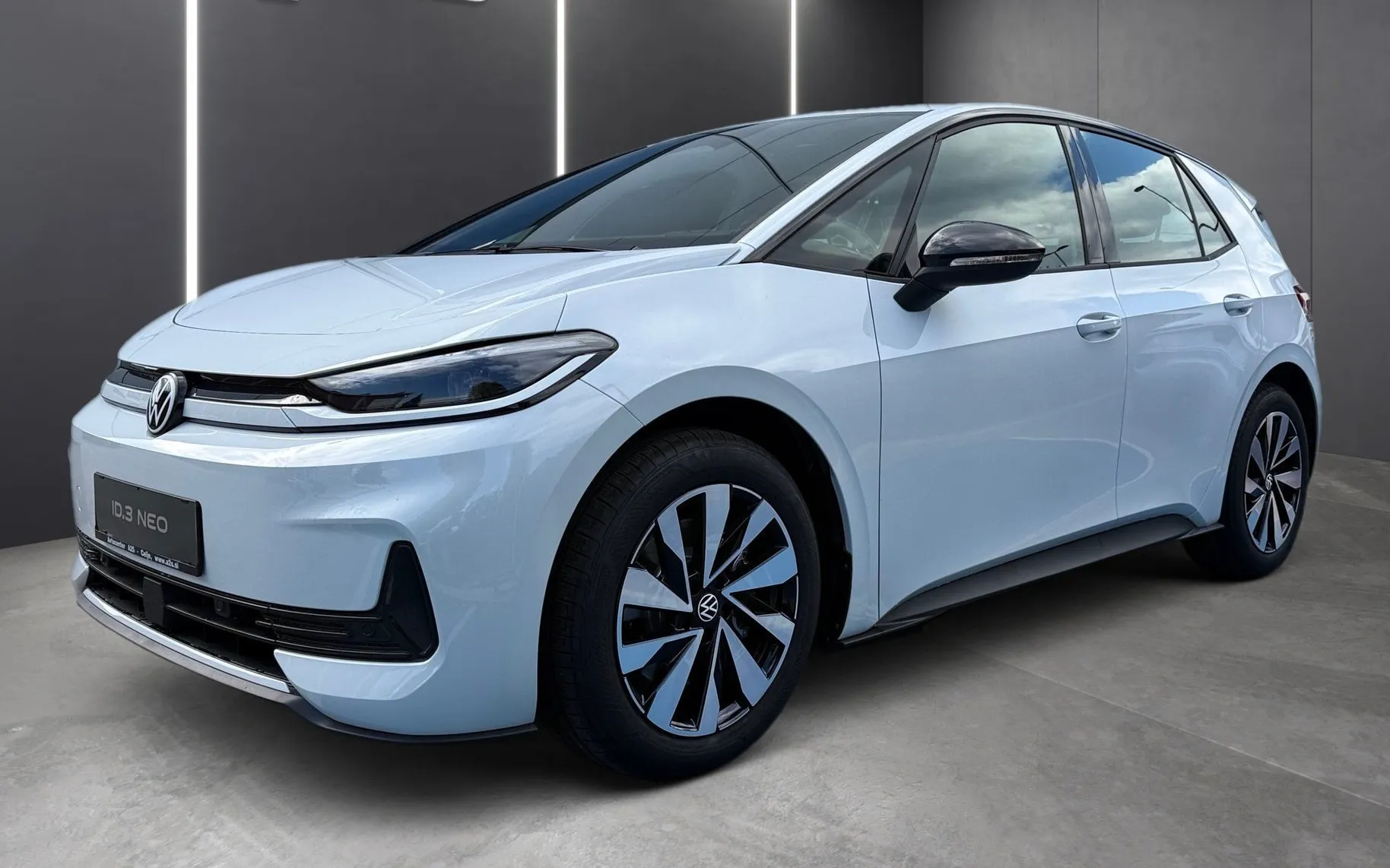Zunanja slika - Volkswagen ID.3 - Neo Active  58 kWh - 1
