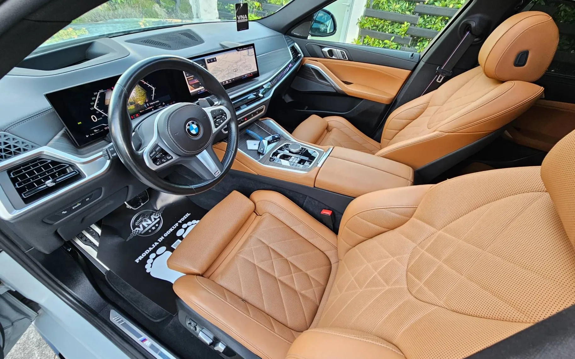 Notranja slika - BMW serija X6: - xDrive40d Avt. |M-OPTIC-PRO|PANORAMA|KAMERA|NARDO| - 7