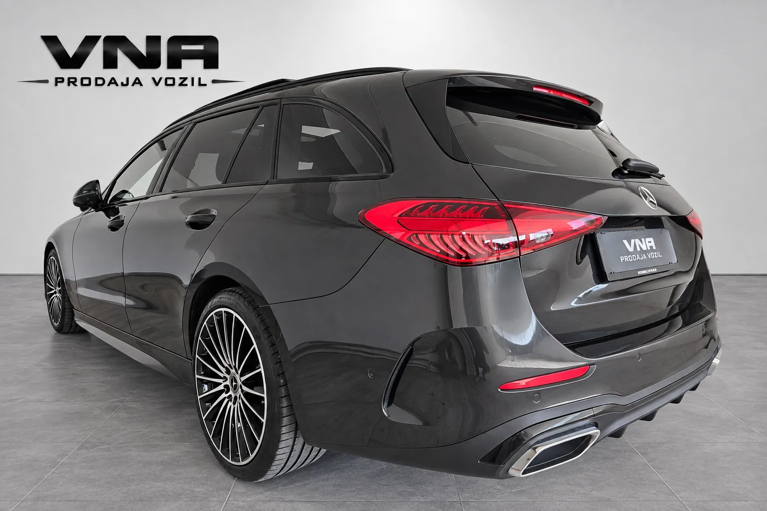 Zunanja slika - Mercedes-Benz C-Razred - C 220 d AMG |VIRTUAL|PANORAMA|360-KAM|RADAR|KLJUKA - 4