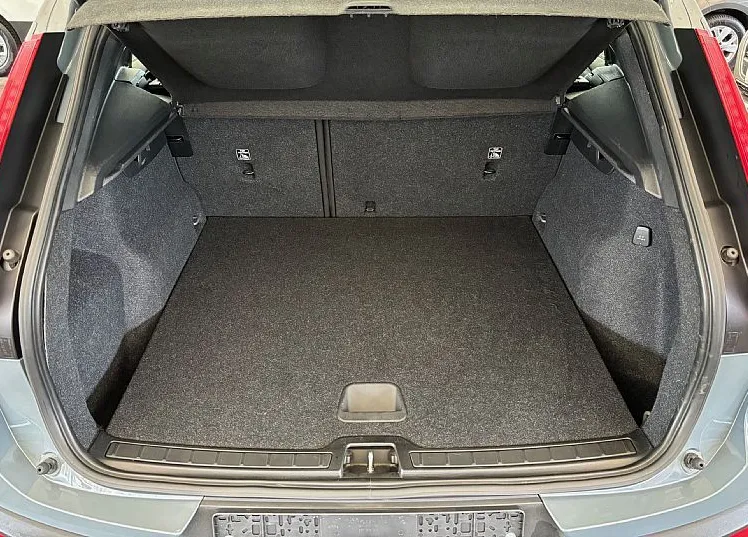 Zunanja slika - Volvo XC40 - T3 AUT Momentum - 7