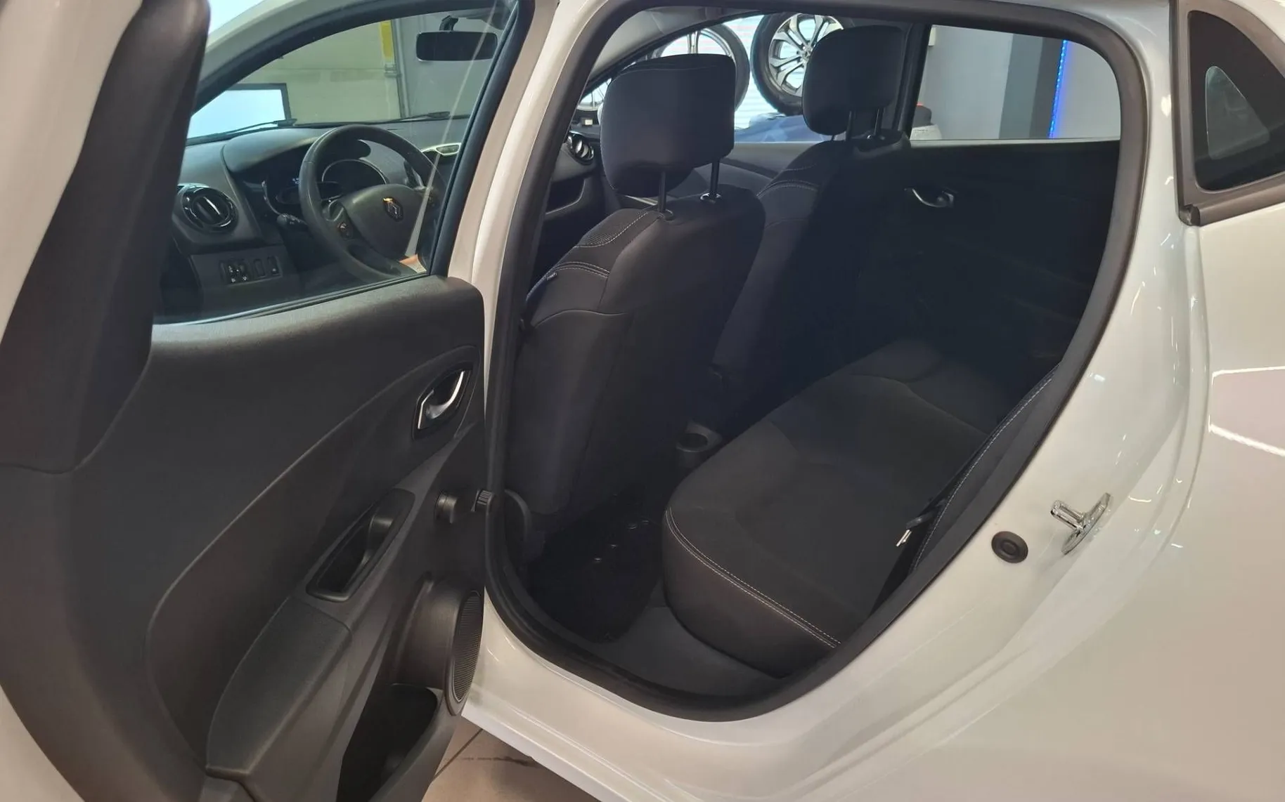 Zunanja slika - Renault Clio - TCe 90 1LASTNIK-SLO VOZILO-KREDIT BREZ POLOGA - 5