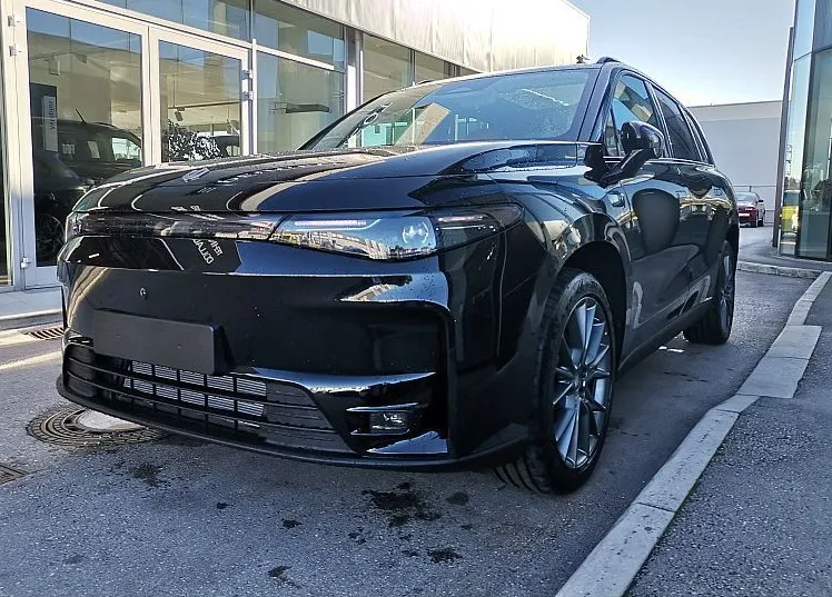 Zunanja slika - Leapmotor C10 - Design  215 KM REEV - 7
