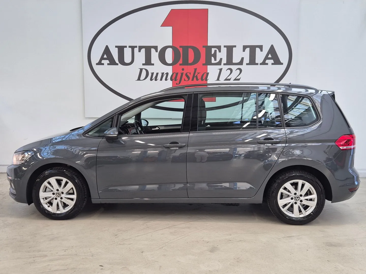 Zunanja slika - Volkswagen Touran - Family 2.0 TDI DSG - 3