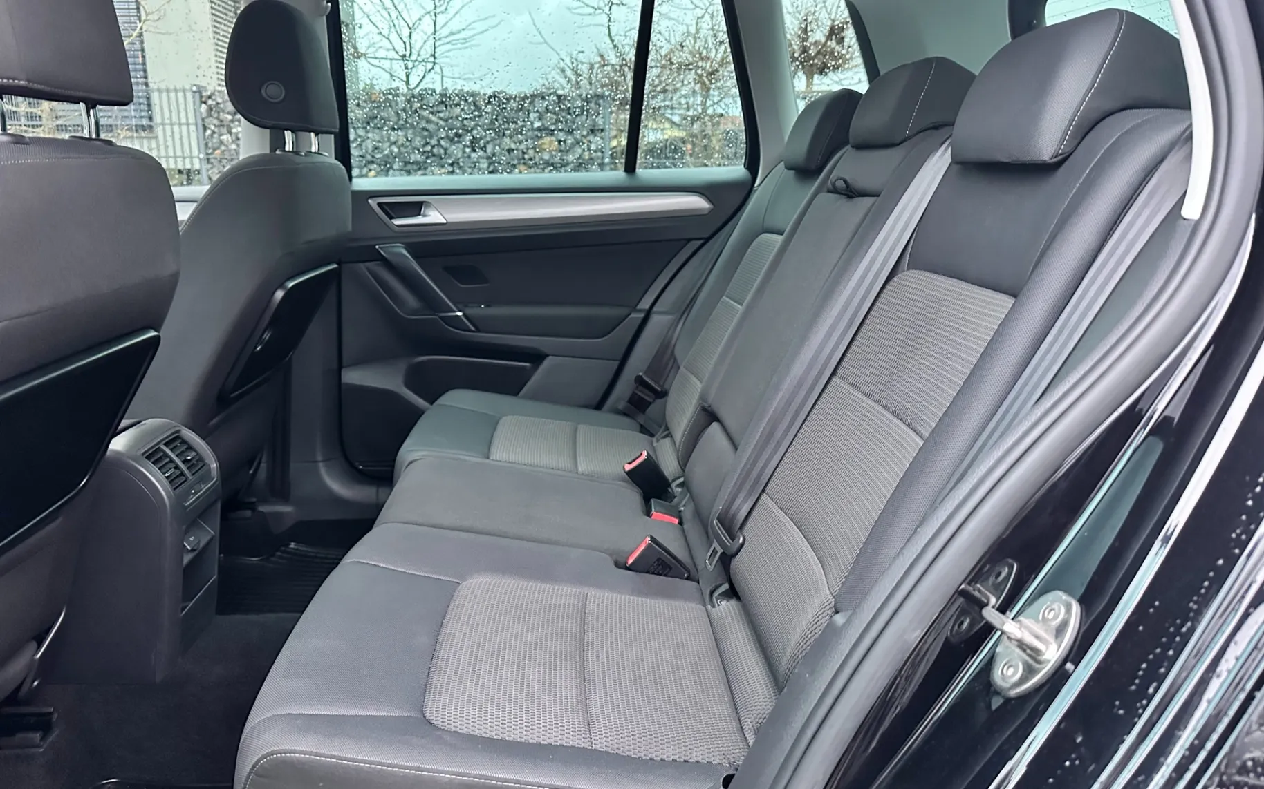 Zunanja slika - Volkswagen Golf - Sportsvan 1.6 TDI DSG Comfortline+ACC+ALU+NAVI+2X PDC - 12