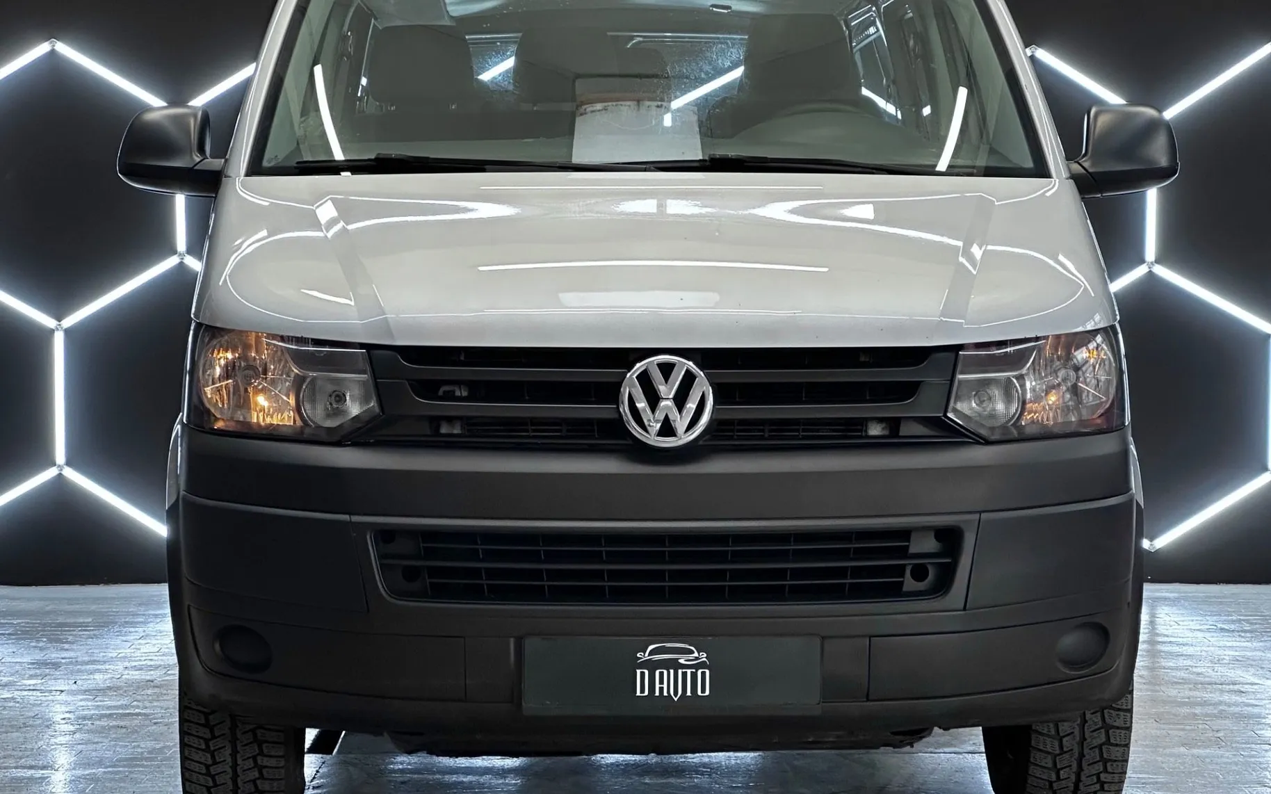 Zunanja slika - Volkswagen Transporter - 2.0 TDI 9 SEDEŽEV - 2