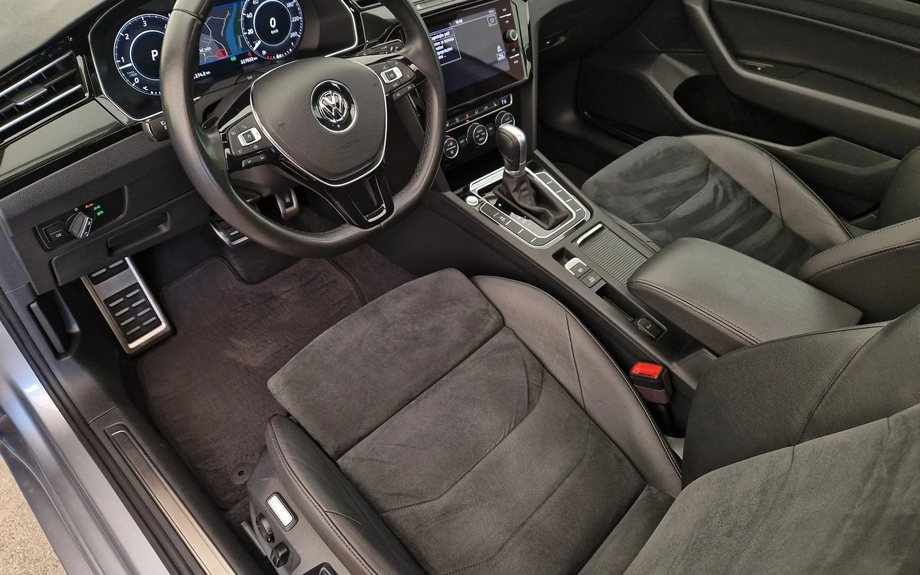 Zunanja slika - VW Arteon - 2.0TDI-DSG-VIRTUAL-PANORAMA-KAMERA-19COL-2XLED-A.. - 4