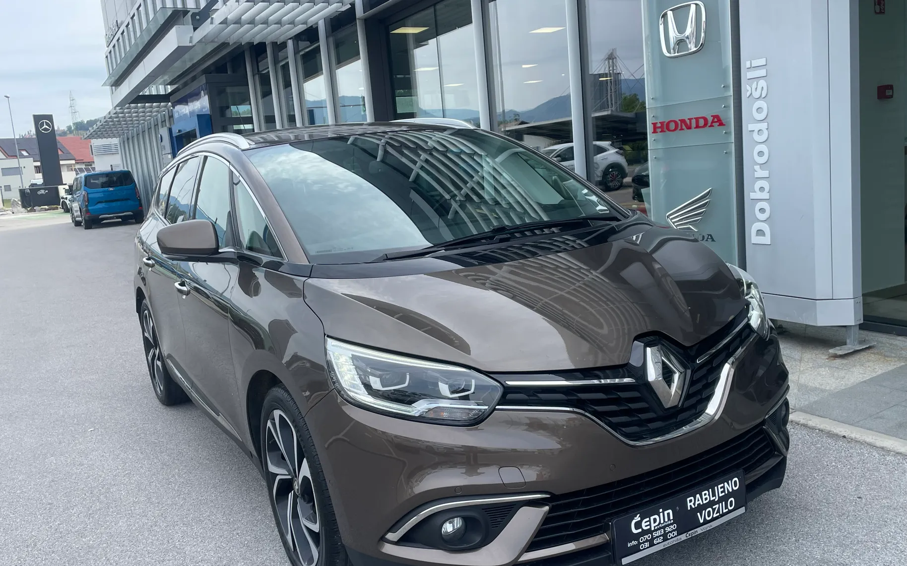 Zunanja slika - Renault Grand Scenic - Scénic dCi 130 Energy Intens - 1