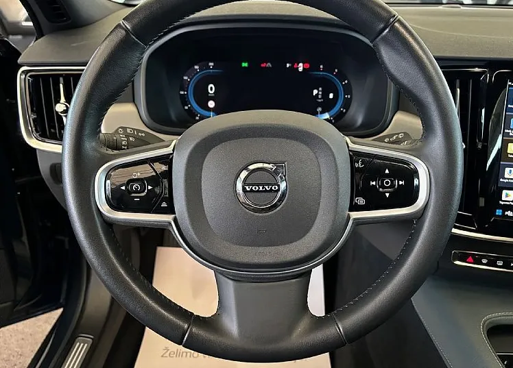 Zunanja slika - Volvo V90 - B4 D MOMENTUM BUSINESS PRO - 16