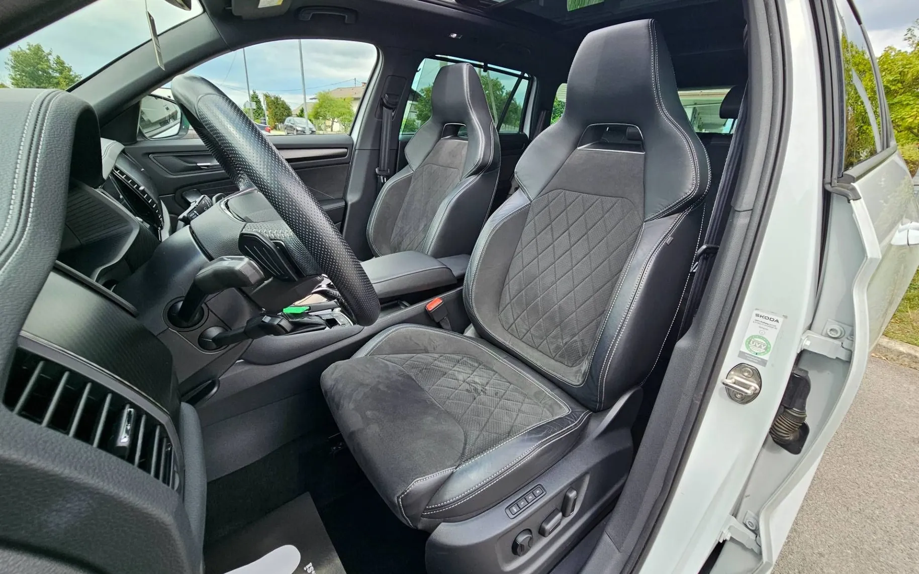 Notranja slika - Škoda Kodiaq - 4x4 2.0 TDI Sportline DSG |PANORAMA|VIRTUAL|ALU20| - 8