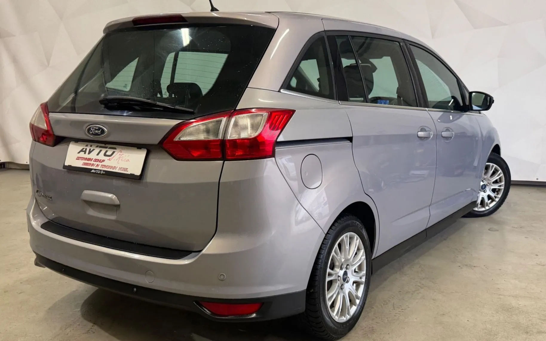 Zunanja slika - Ford Grand C-Max - 1.6 TDCi-7 SEDEŽEV-TEMPOMAT-NAVIGACIJA-PDC - 4