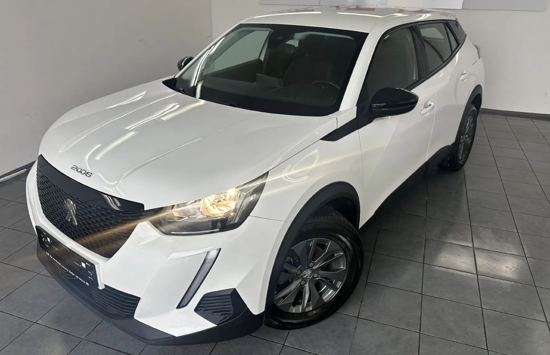 Zunanja slika - Peugeot 2008 - 1.5 BLUEHDI 130 ACTIVE.KAMERA.NAVI.LED.SAMO 90.000 - 2