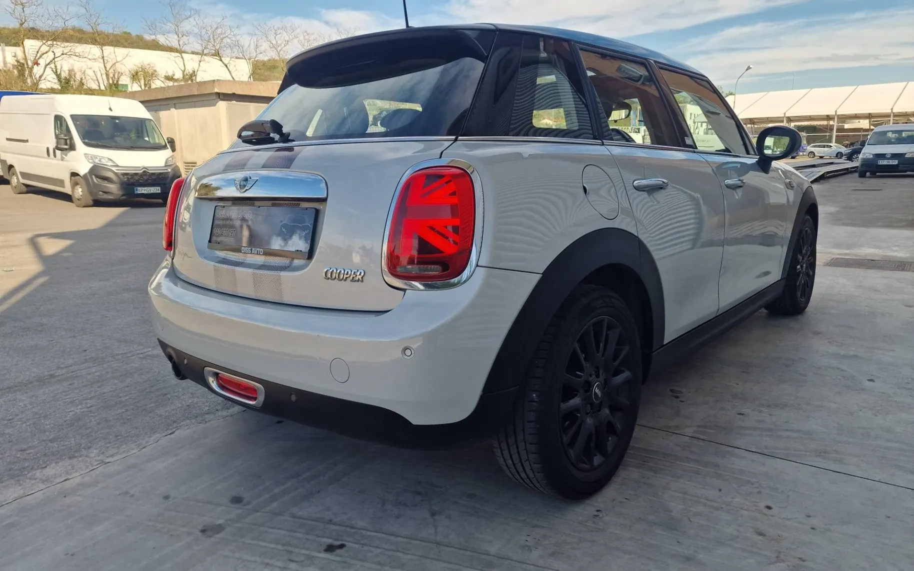 Zunanja slika - MINI Cooper - 1.5 SAMO 66.000km ... - 4