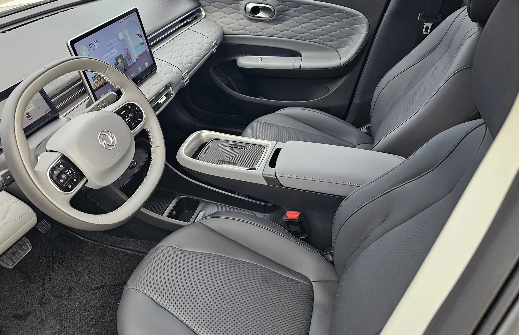 Zunanja slika - Dongfeng Box - E3 42.3 kWh 70 kW- 360KAM-LED- - 13