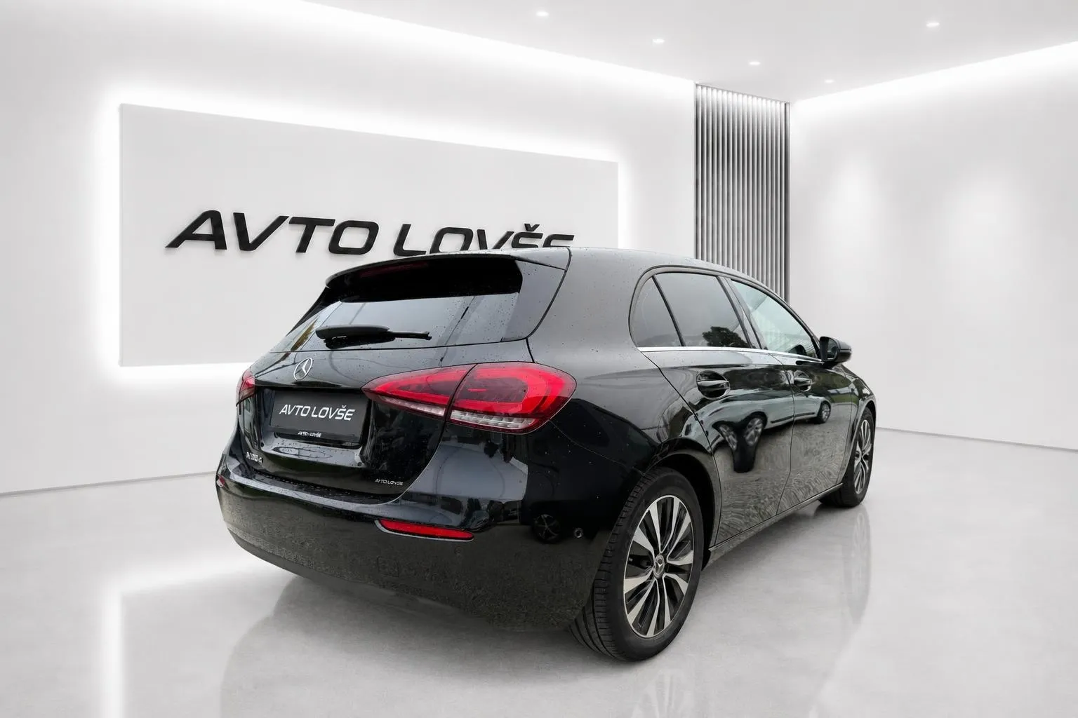 Zunanja slika - Mercedes-Benz A-Razred - A 2.0 d 8G-DCT-1 LASTNICA-ALU-NAVI-KAM-LED-ODL PUX - 4