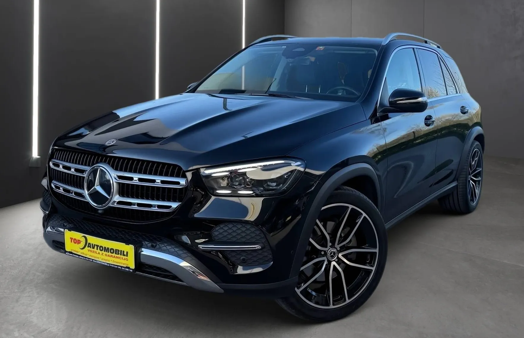 Zunanja slika - Mercedes-Benz GLE-Razred - 300d 4MATIC 22 COL AMG KAMERA RADAR NAVI PDC TOP.. - 1