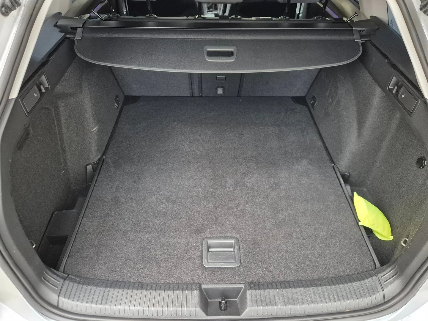 Zunanja slika - Volkswagen Golf - Variant Life 2.0 TDI - 9