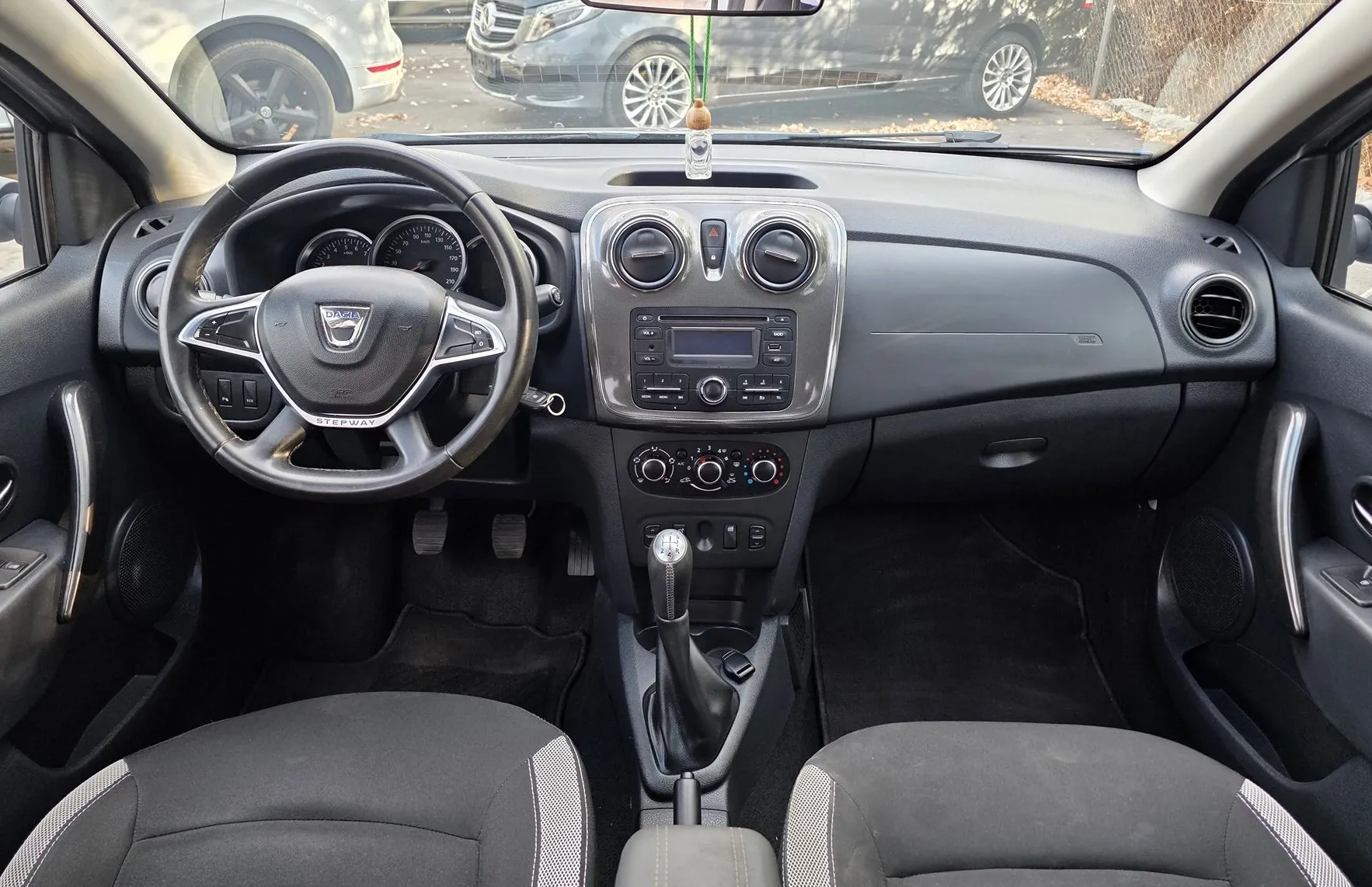 Zunanja slika - Dacia Sandero - Stepway 0.9 TCe KLIMA-PDC-1.LASTNIK-SLOVENSKA - 9