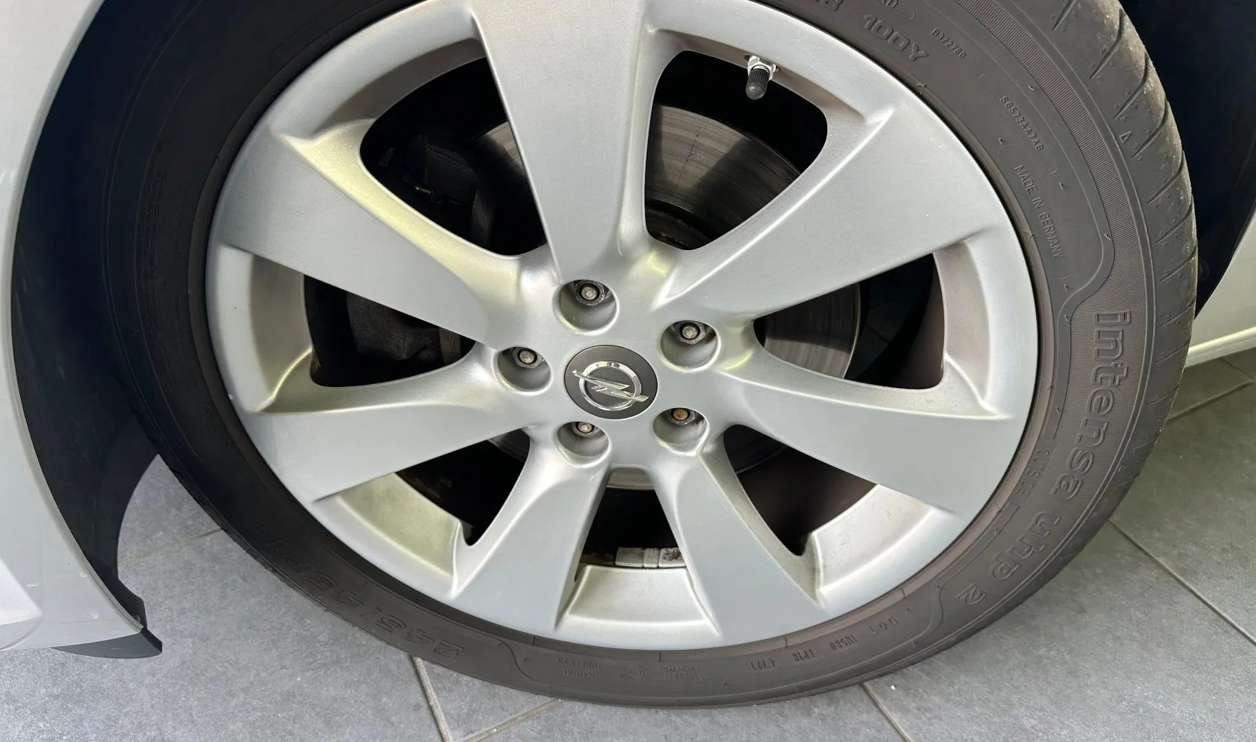 Zunanja slika - Opel Insignia - 1.6 CDTi.USNJE.NAREJEN VEL.SERVIS+MENJALNIKU - 6