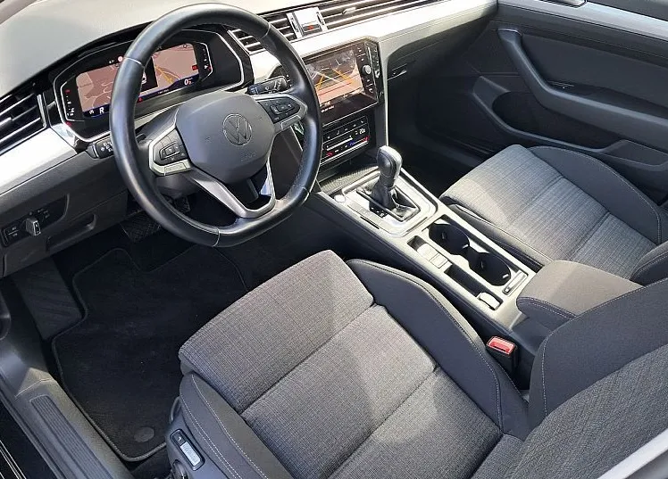 Zunanja slika - VW Passat - Variant .2.0 TDI Business 110kW-150KM DSG - 7