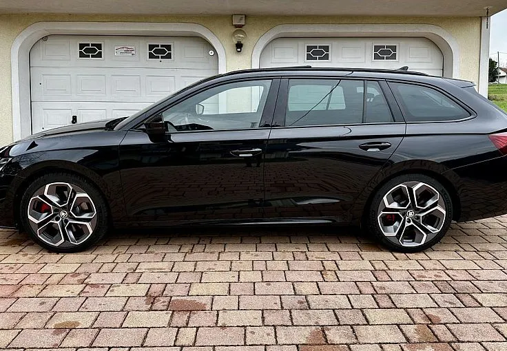 Zunanja slika - Škoda Octavia - RS 2.0 TSI+ALU19+MATRIX+PANORAMA+KAMERA+APPLE+PDC - 2